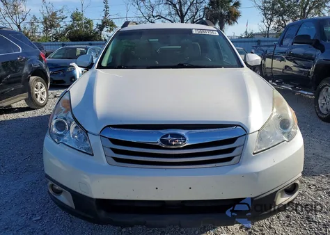 2011 Subaru Outback 2.5I Premium z USA, uszkodzony, nr VIN 4S4BRBBC7B3417811